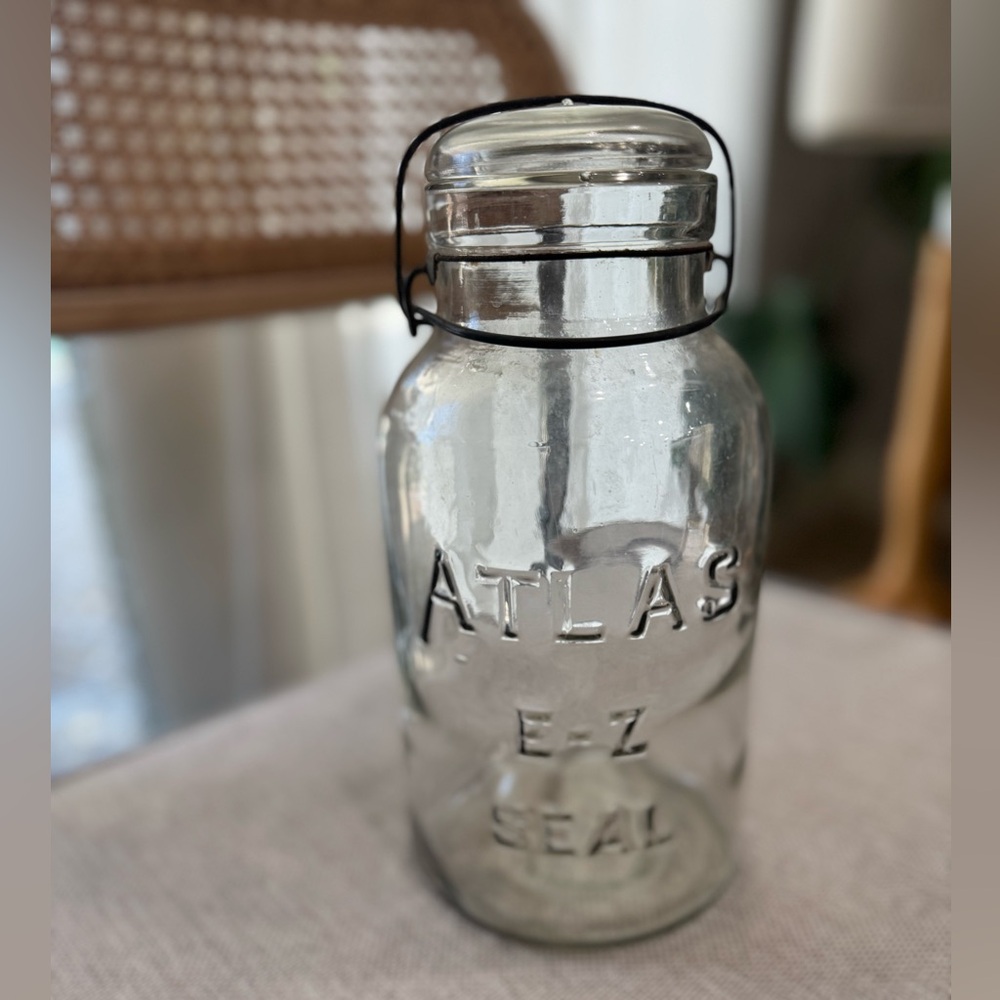 Vintage Atlas E-Z‎ Seal Glass Mason Jar with Wire Bail – 9”